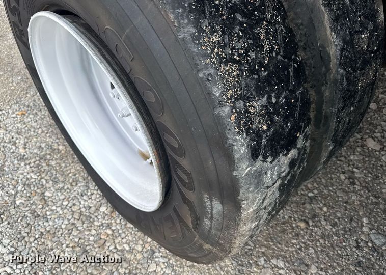 image for item EG6523 1989 International 9300 Eagle dump truck