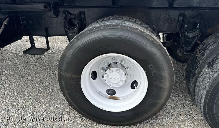 image for item EG6523 1989 International 9300 Eagle dump truck