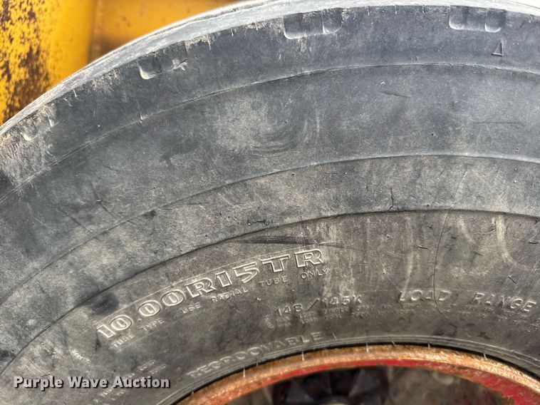 image for item EG6564 1979 Fruehauf C25L-32 drop deck equipment trailer