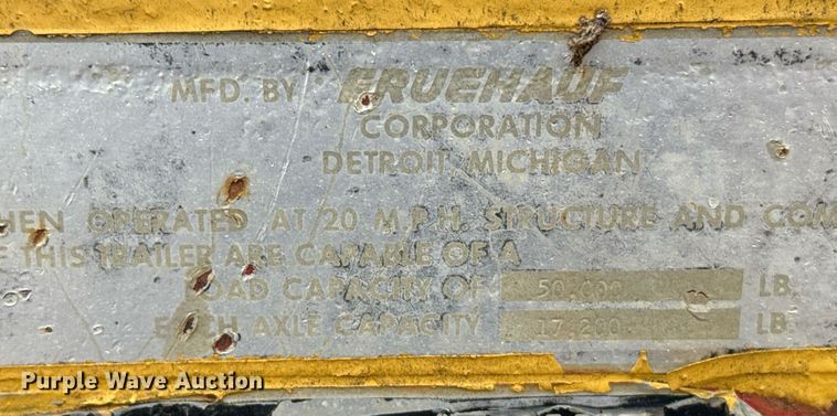 image for item EG6564 1979 Fruehauf C25L-32 drop deck equipment trailer