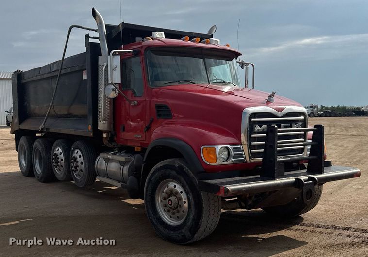 image for item EG6565 2005 Mack CV713 dump truck