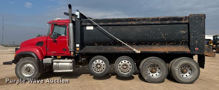 image for item EG6565 2005 Mack CV713 dump truck