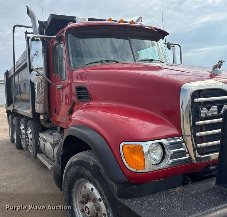 image for item EG6565 2005 Mack CV713 dump truck