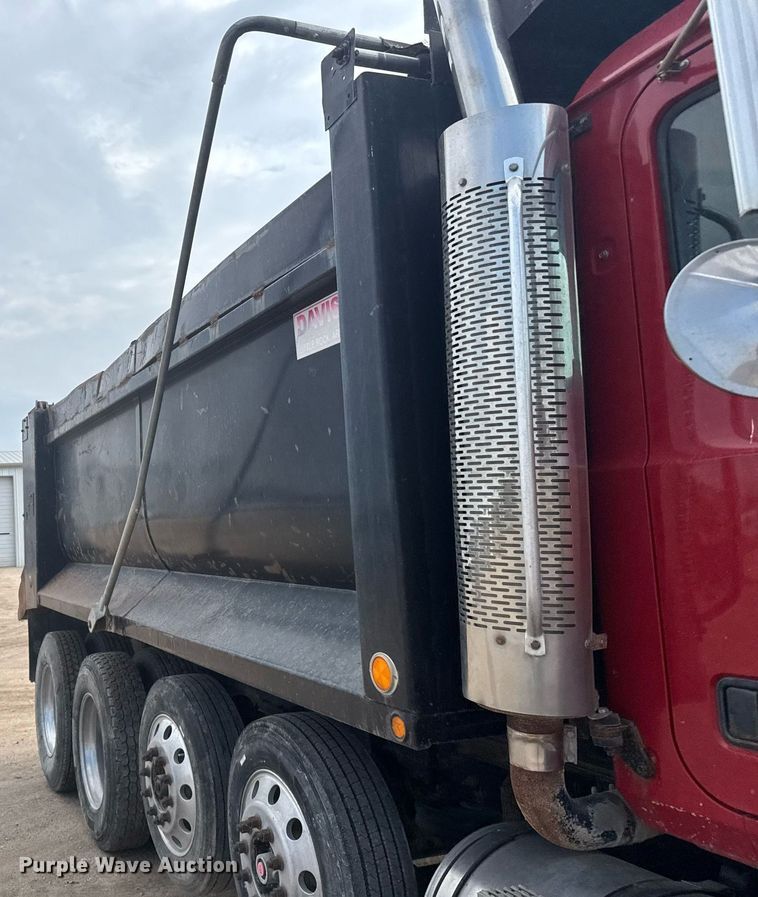 image for item EG6565 2005 Mack CV713 dump truck