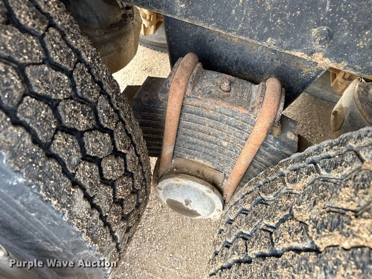 image for item EG6565 2005 Mack CV713 dump truck