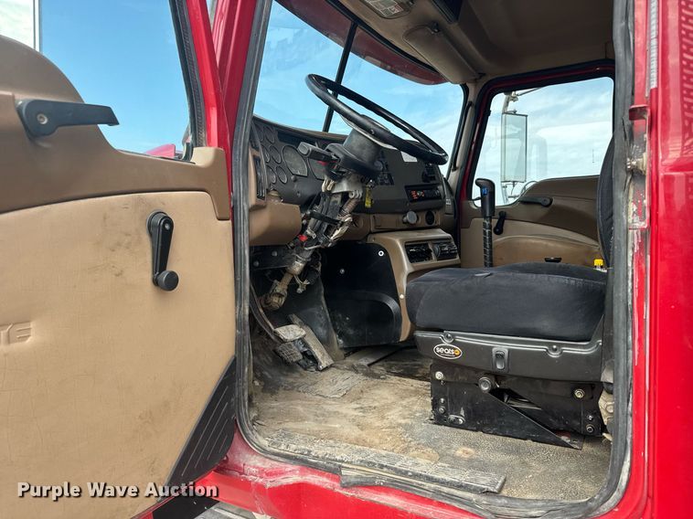 image for item EG6565 2005 Mack CV713 dump truck