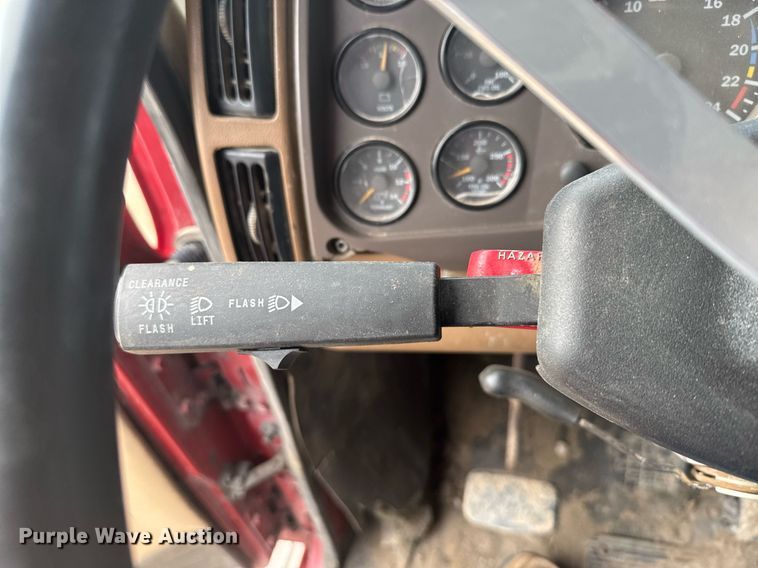 image for item EG6565 2005 Mack CV713 dump truck