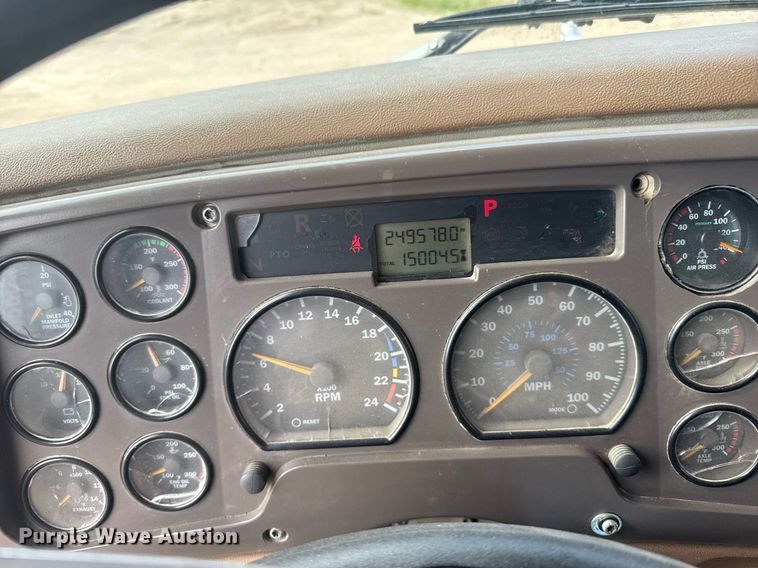 image for item EG6565 2005 Mack CV713 dump truck