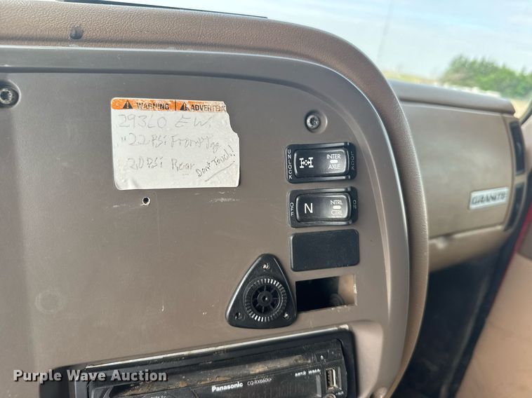 image for item EG6565 2005 Mack CV713 dump truck