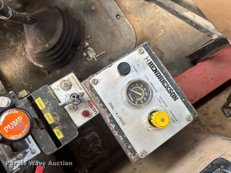 image for item EG6565 2005 Mack CV713 dump truck