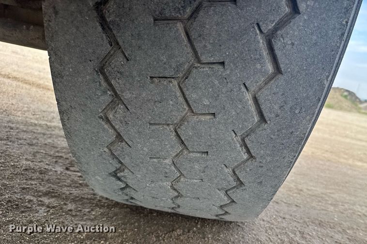 image for item EG6565 2005 Mack CV713 dump truck