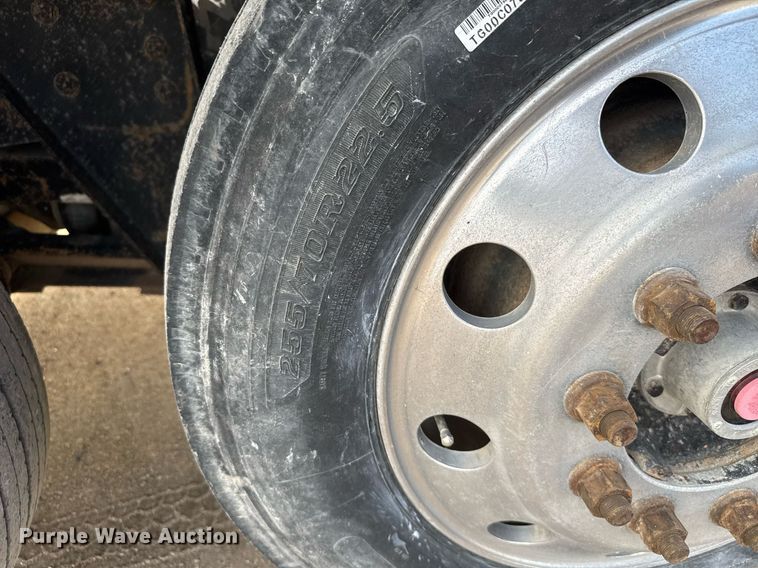 image for item EG6565 2005 Mack CV713 dump truck