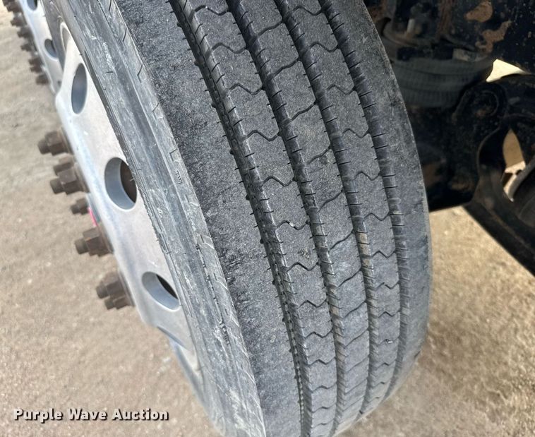 image for item EG6565 2005 Mack CV713 dump truck