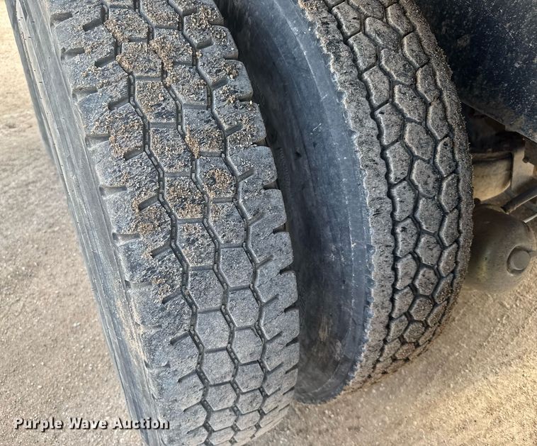 image for item EG6565 2005 Mack CV713 dump truck