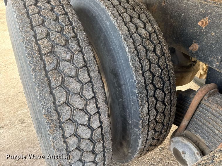 image for item EG6565 2005 Mack CV713 dump truck