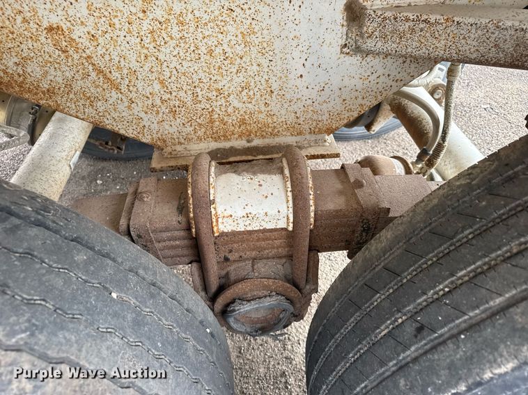 image for item EG6566 1997 Western end dump trailer