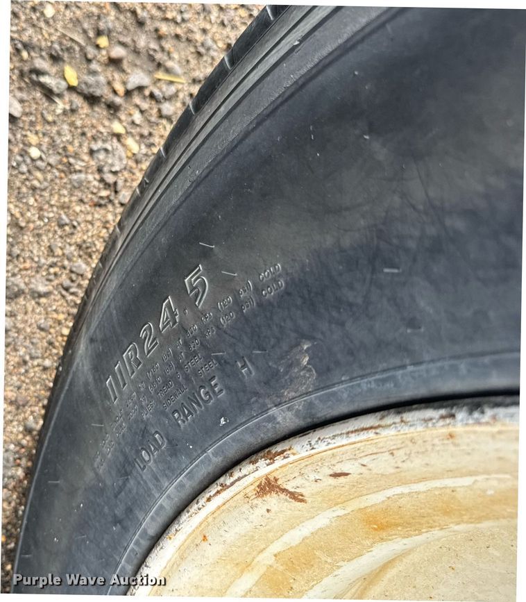 image for item EG6566 1997 Western end dump trailer