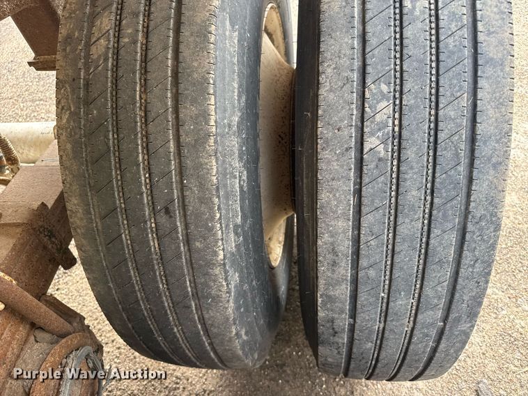 image for item EG6566 1997 Western end dump trailer