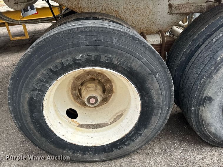 image for item EG6566 1997 Western end dump trailer