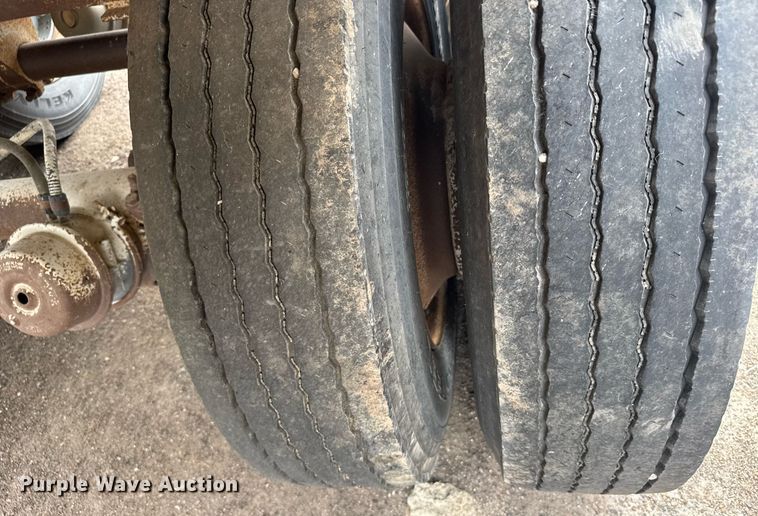 image for item EG6566 1997 Western end dump trailer