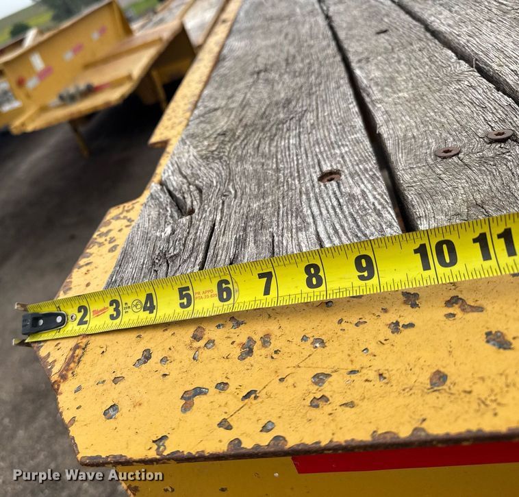 image for item EG6567 2008 Kaufman drop deck equipment trailer
