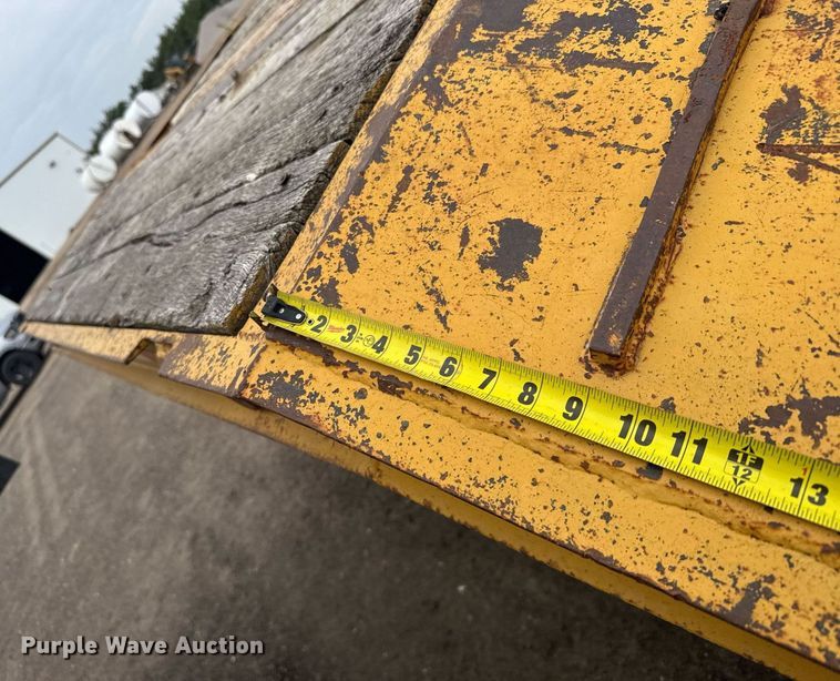 image for item EG6567 2008 Kaufman drop deck equipment trailer