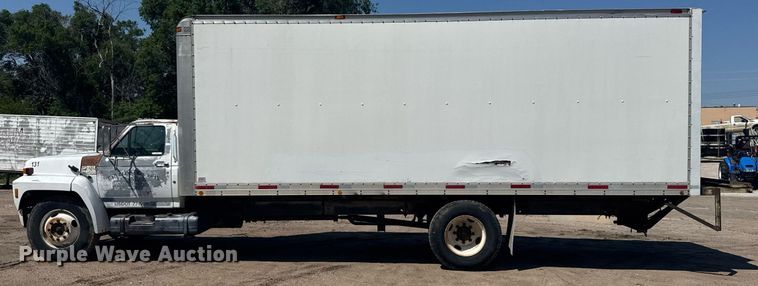 image for item EG6580 1991 Ford F700 box truck
