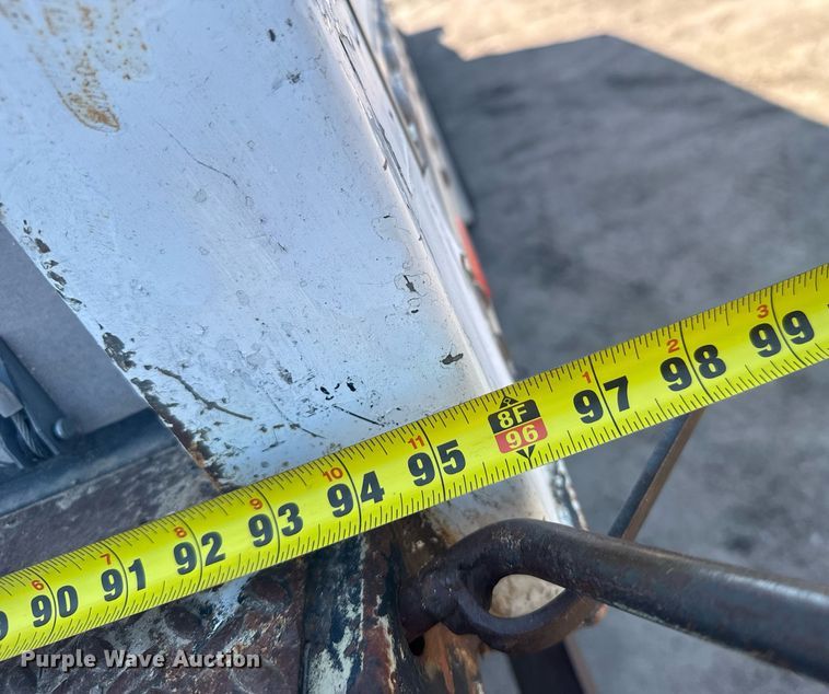 image for item EG6580 1991 Ford F700 box truck