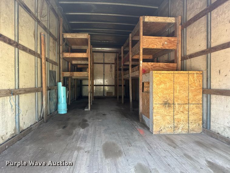 image for item EG6580 1991 Ford F700 box truck