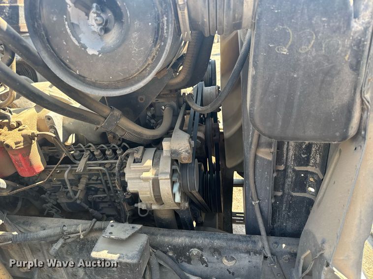 image for item EG6580 1991 Ford F700 box truck