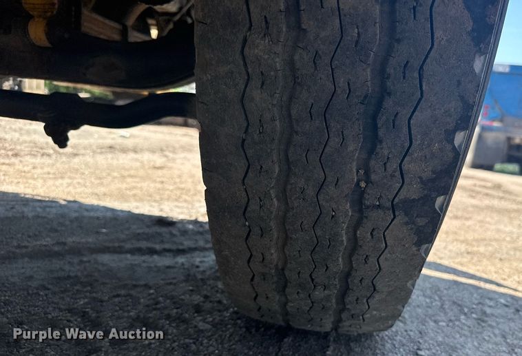 image for item EG6580 1991 Ford F700 box truck