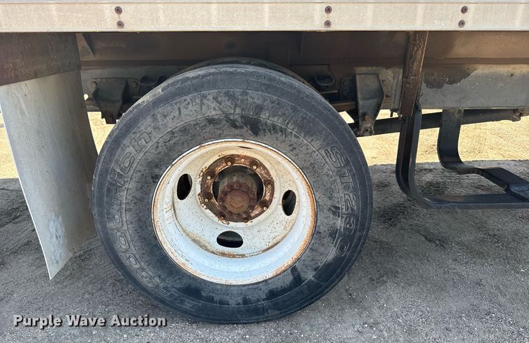 image for item EG6580 1991 Ford F700 box truck