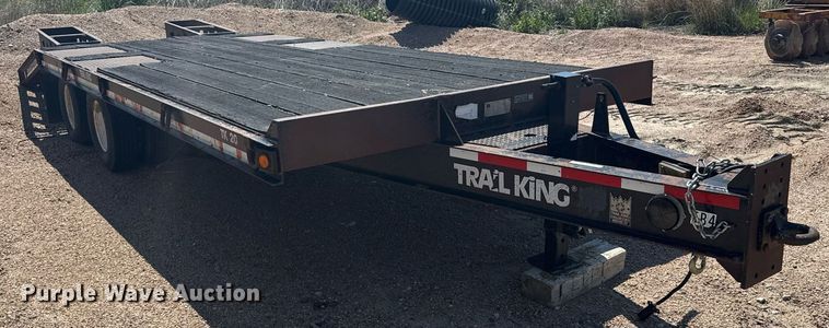 image for item EG6581 2002 Trail King equipment trailer