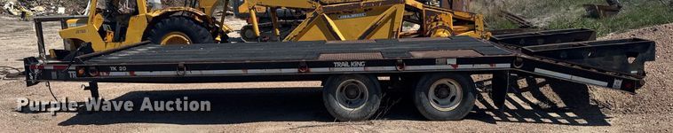 image for item EG6581 2002 Trail King equipment trailer
