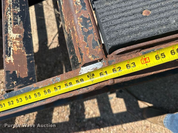 image for item EG6581 2002 Trail King equipment trailer