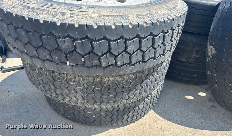 image for item EG6583 (10) 11R24.5 tires and wheels