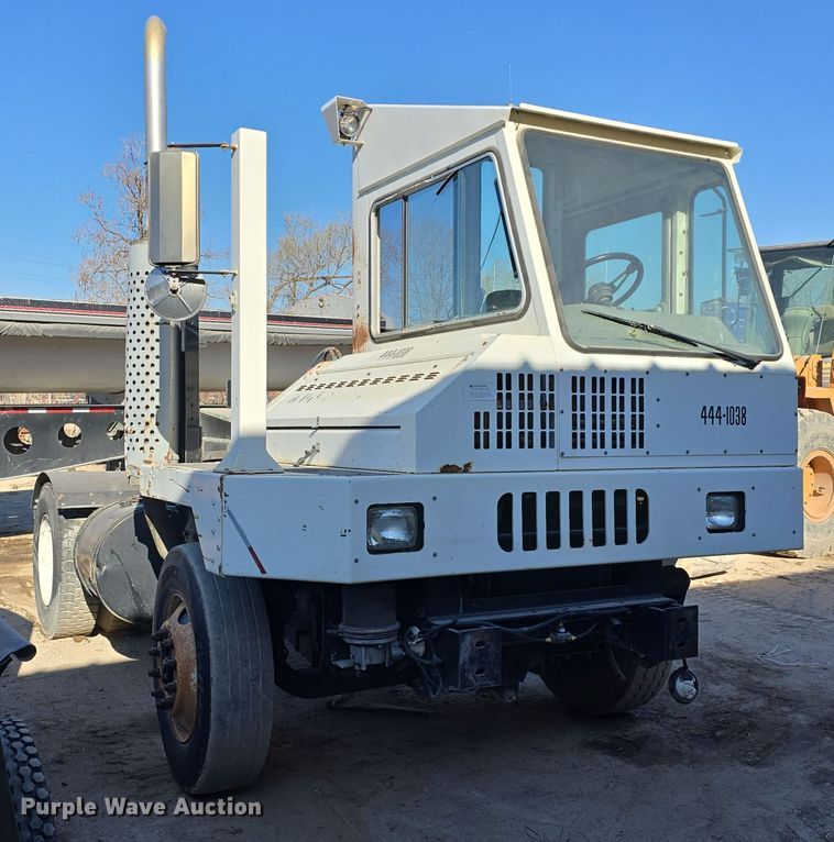 image for item EH8811 2011 Cargotec Solutions LLC 4x2 yard truck