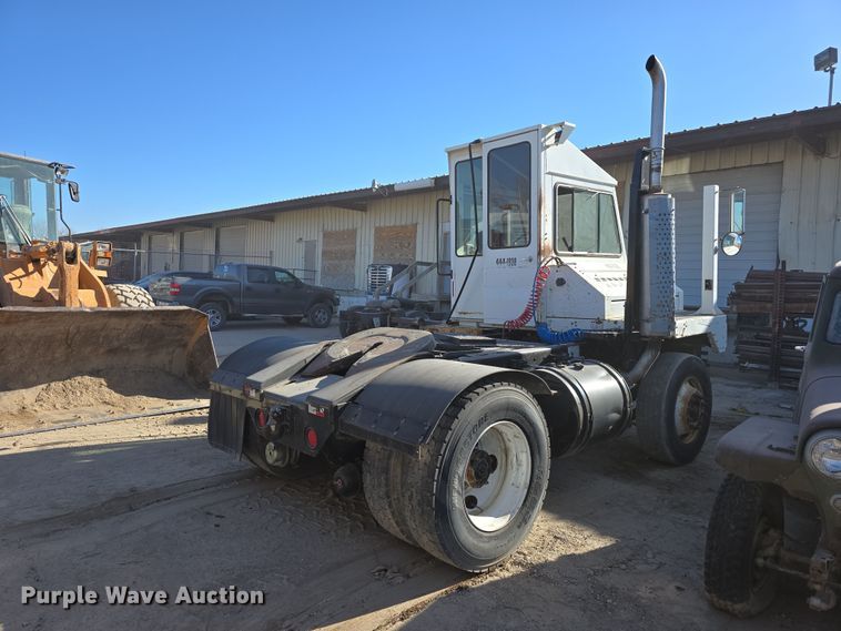 image for item EH8811 2011 Cargotec Solutions LLC 4x2 yard truck