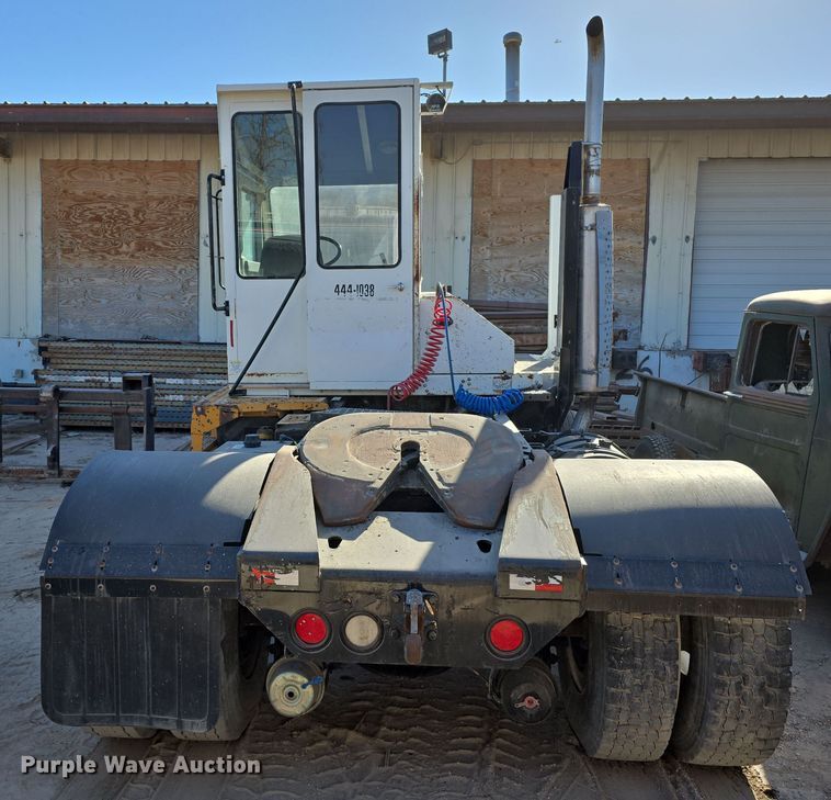 image for item EH8811 2011 Cargotec Solutions LLC 4x2 yard truck