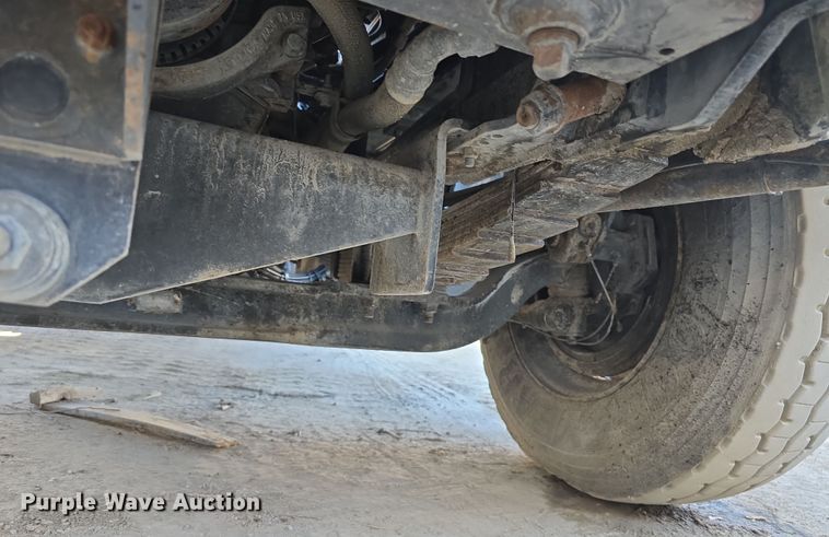 image for item EH8811 2011 Cargotec Solutions LLC 4x2 yard truck