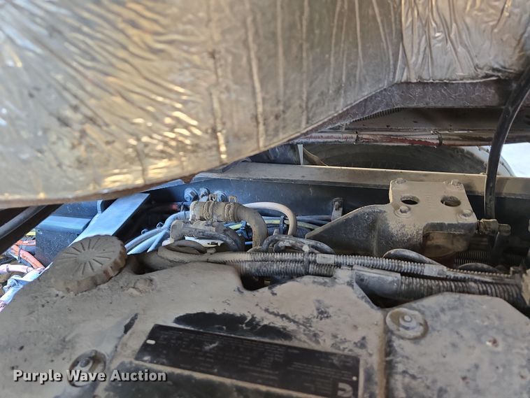 image for item EH8811 2011 Cargotec Solutions LLC 4x2 yard truck