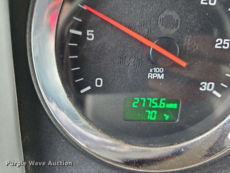 image for item EJ0008 2014 Kenworth T660 semi truck