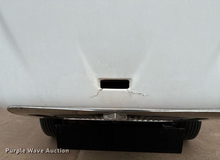 image for item EJ4627 2007 International 9400i semi truck