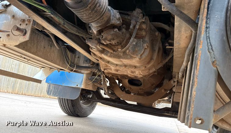 image for item EJ4627 2007 International 9400i semi truck