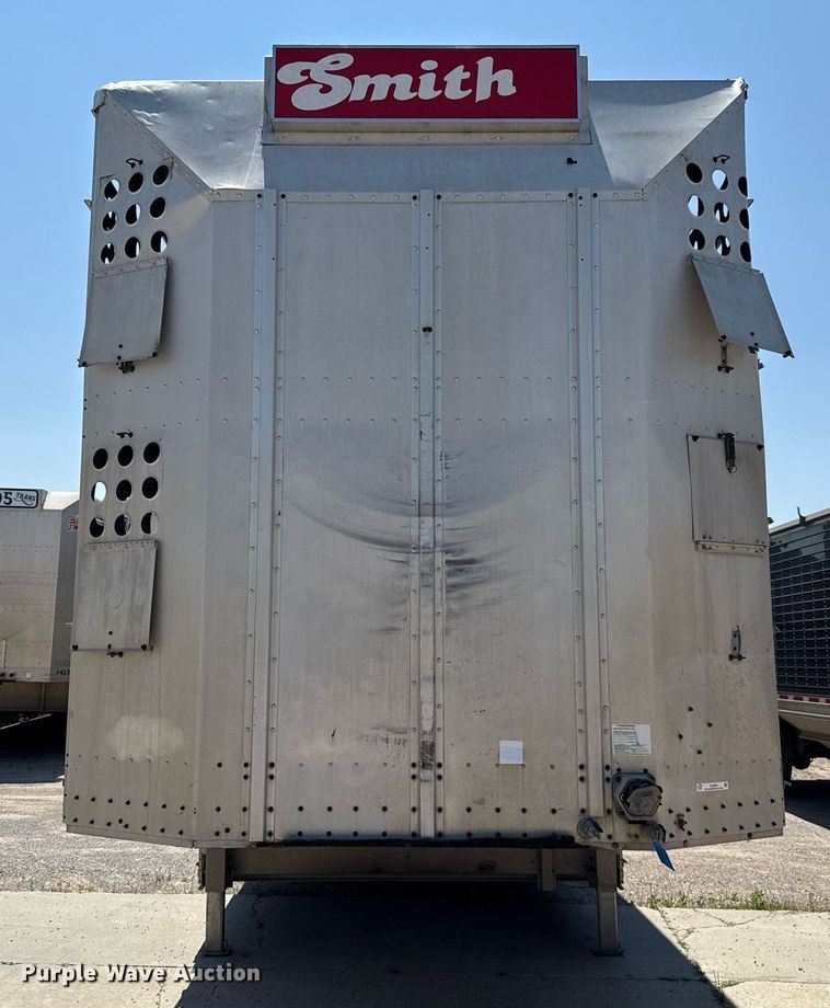 image for item EJ4688 2005 Merritt  livestock trailer