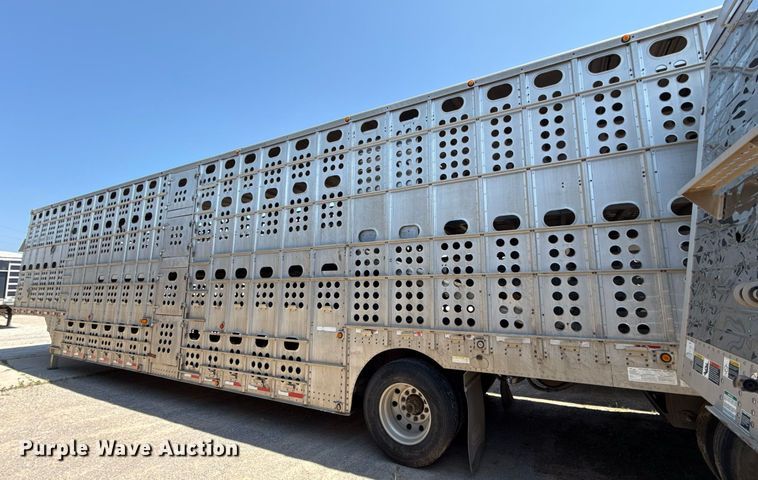 image for item EJ4688 2005 Merritt  livestock trailer