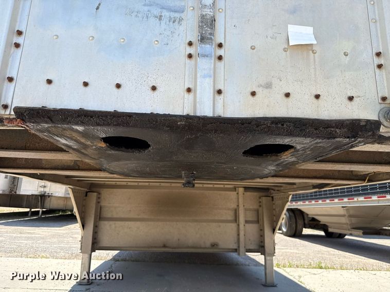 image for item EJ4688 2005 Merritt  livestock trailer