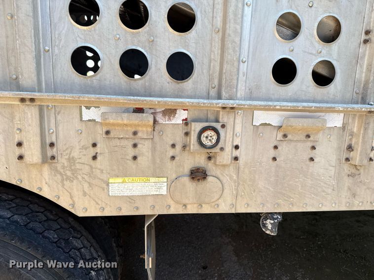 image for item EJ4688 2005 Merritt  livestock trailer