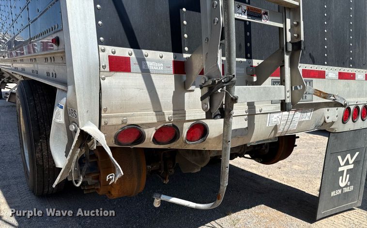 image for item EJ4689 2025 Wilson DWH-750CB grain trailer