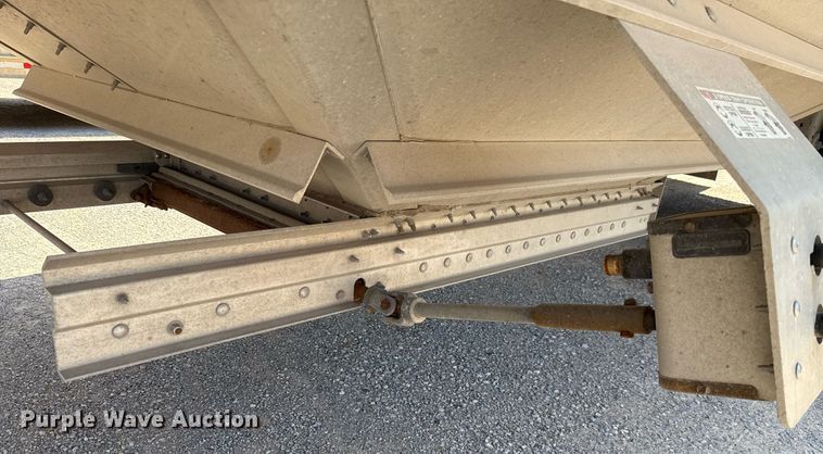 image for item EJ4689 2025 Wilson DWH-750CB grain trailer